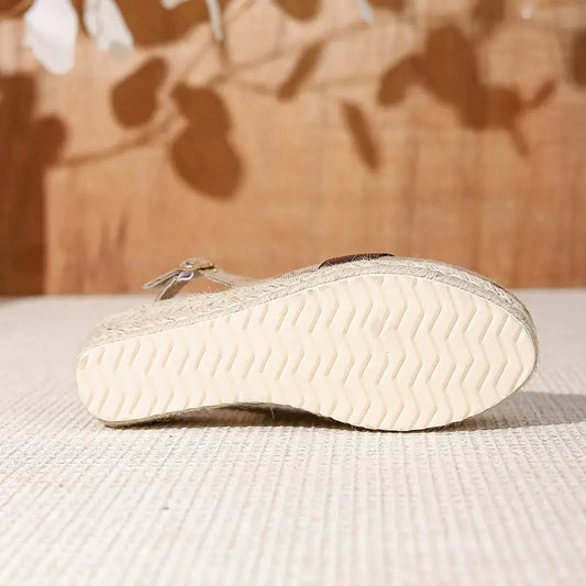 TUMUTโข WOMEN'S METALLIC BUCKLE SANDALS