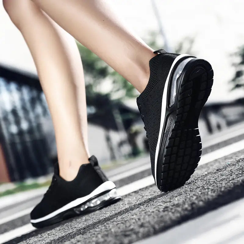 ZILPEHâ„¢ LIGHTWEIGHT WOVEN RUNNING SHOES