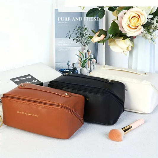STELLAโข TRAVEL MAKEUP BAG