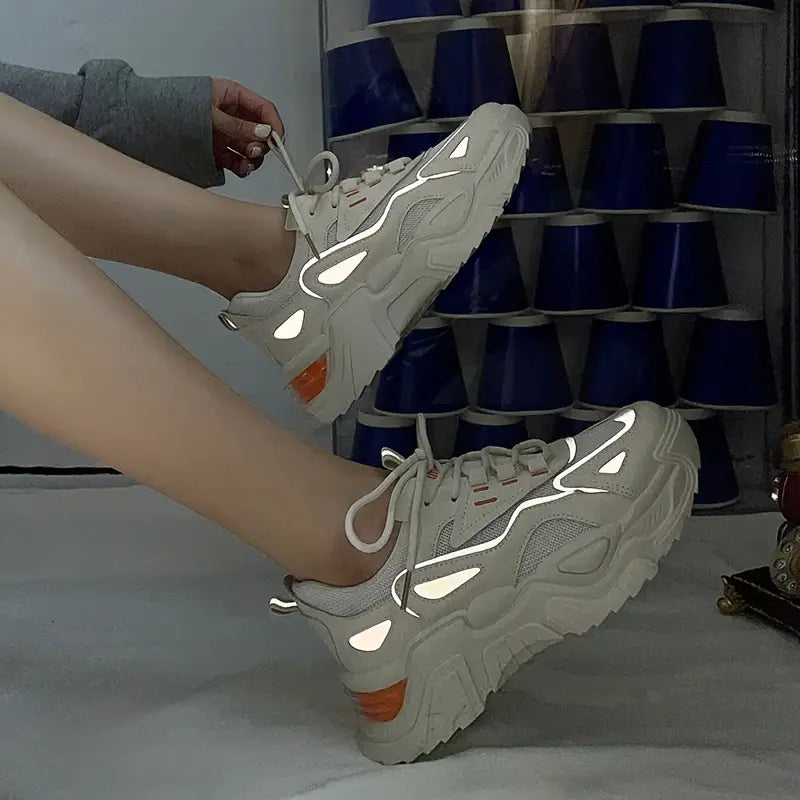 MALODI⢠LOW TOP GEOMETRIC BREATHABLE SNEAKERS