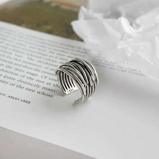 JALINTAโข SILVER LAYER RING