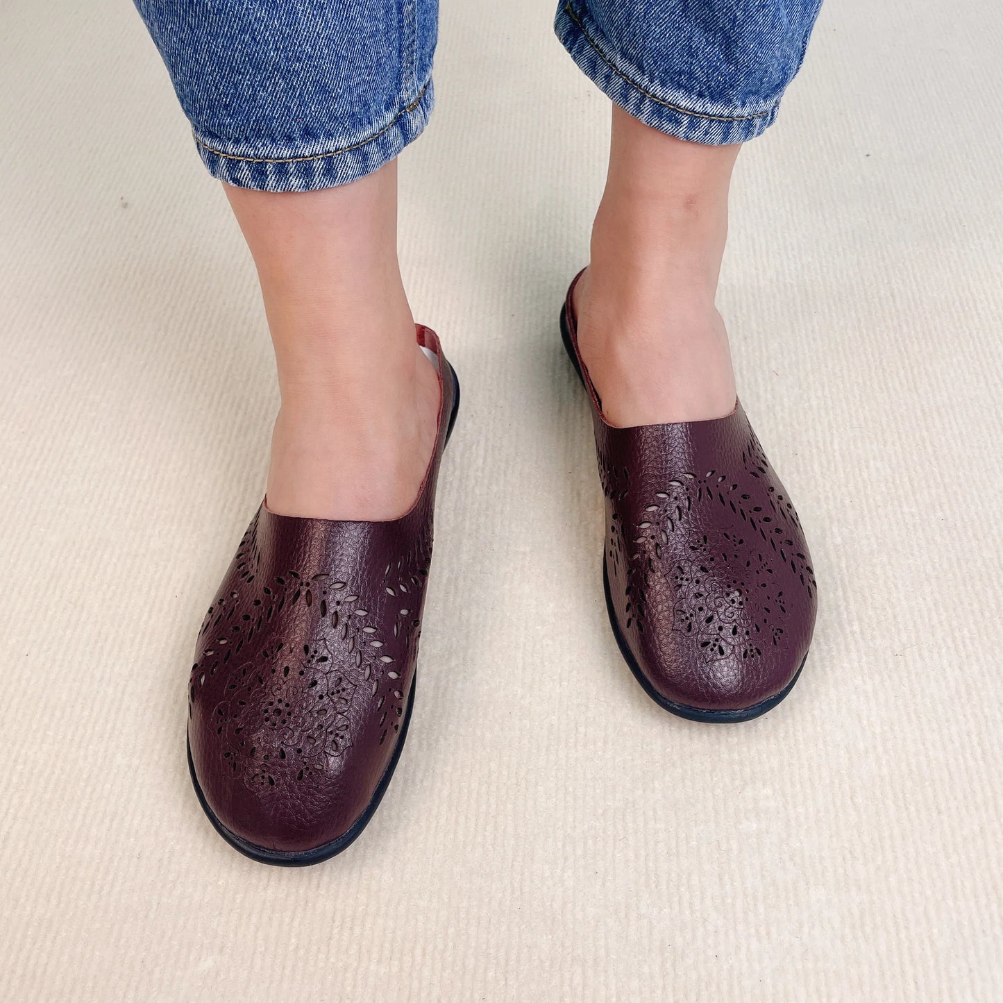 PREMIUM CASUAL ALL-MATCH HOLLOW LOAFERS 2025