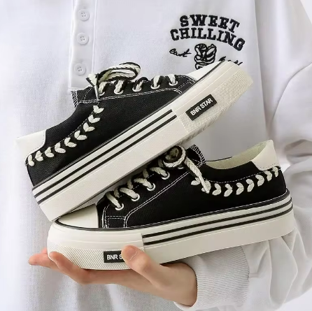 SABINAโข WOMEN'S OUTDOOR CHUNKY SNEAKERS