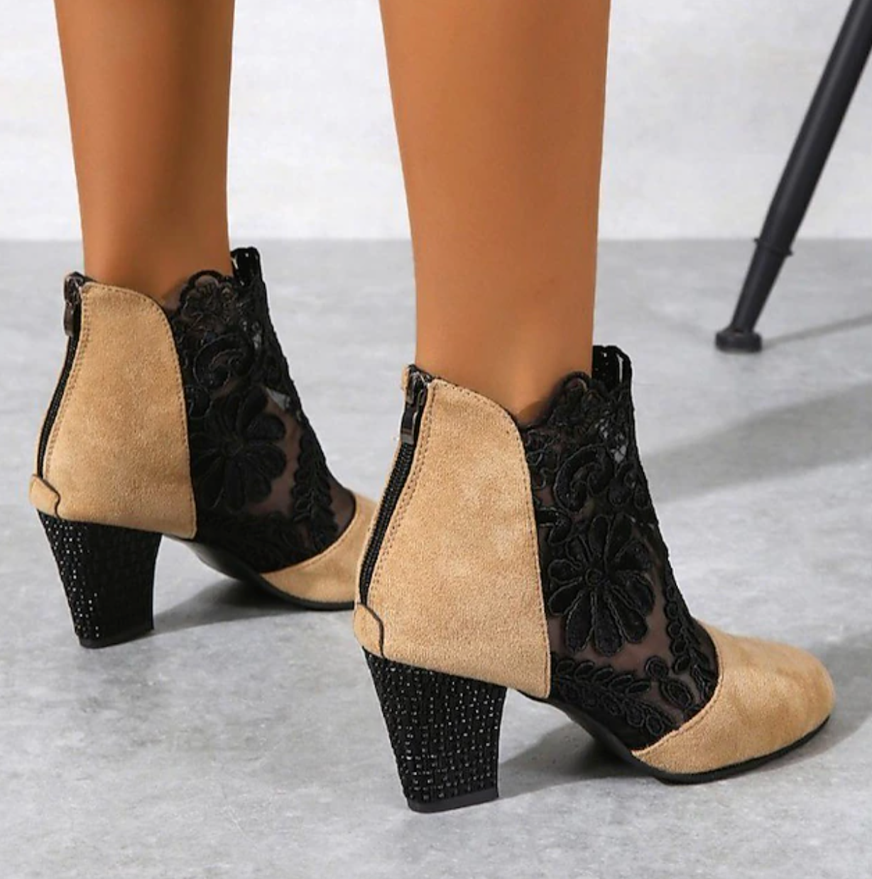 OPHELIAS™ WOMEN'S LACE EMBROIDERED ANKLE BOOTS