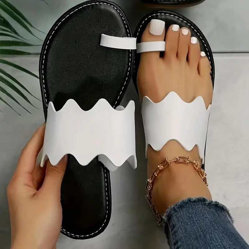 ZARAÏ™ WOMEN'S TOE LOOP SANDALS