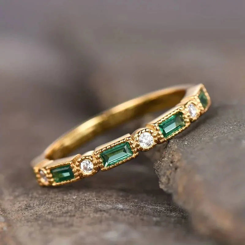 SILVINA™ VINTAGE GREEN ZIRCONIA RING