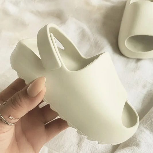 HIGH QUALITY PREMIUMโข NON-SLIP UNISEX SLIPPERS