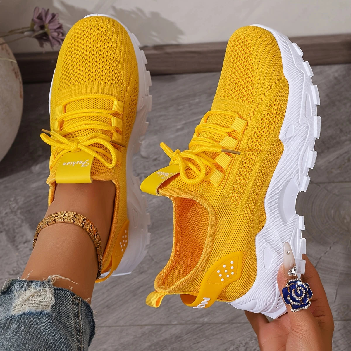 SOPHIE™ WOMEN'S BREATHABLE KNIT ORTHOPEDIC SNEAKERS