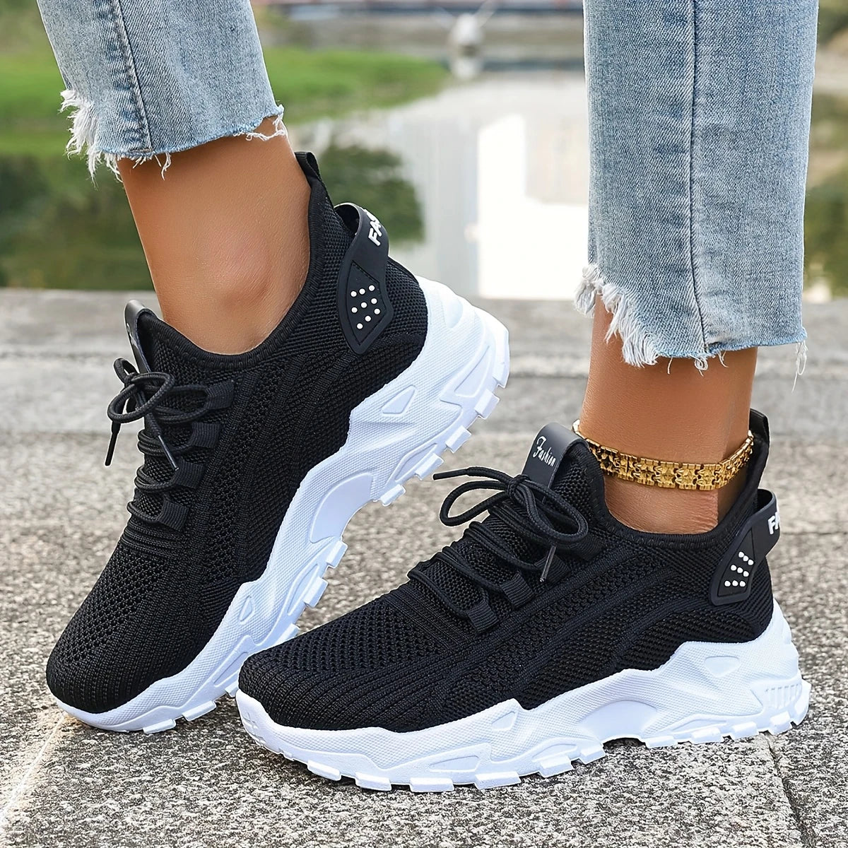 SOPHIE™ WOMEN'S BREATHABLE KNIT ORTHOPEDIC SNEAKERS