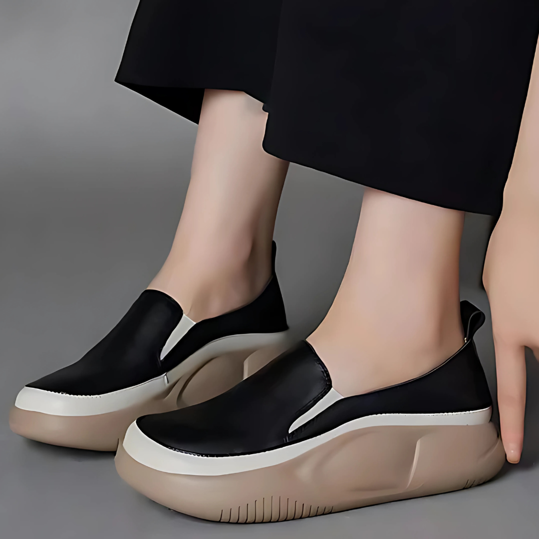 LIA™ ORTHOPEDIC SNEAKERS
