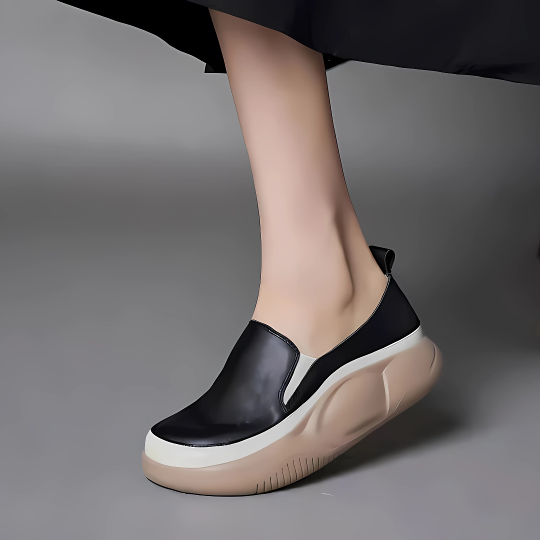 LIA™ ORTHOPEDIC SNEAKERS