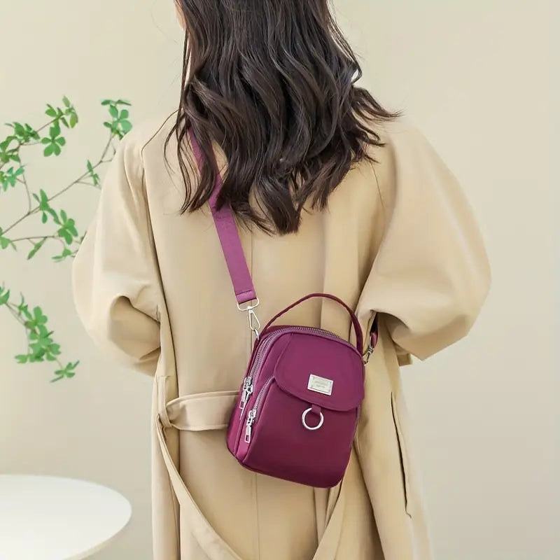ONYX ESSENTIALS™ NYLON CROSSBODY BAG