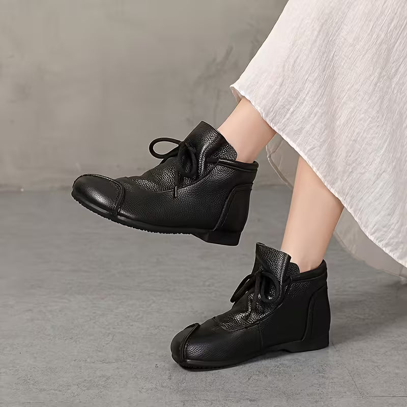 INDIGO™ WOMEN'S COMFORTABLE AND LIGHTWEIGHT BOOTS