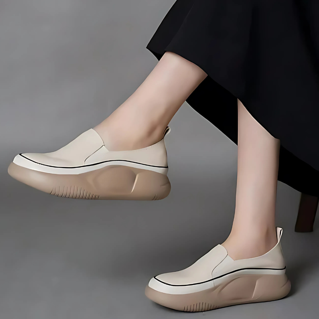 LIA™ ORTHOPEDIC SNEAKERS