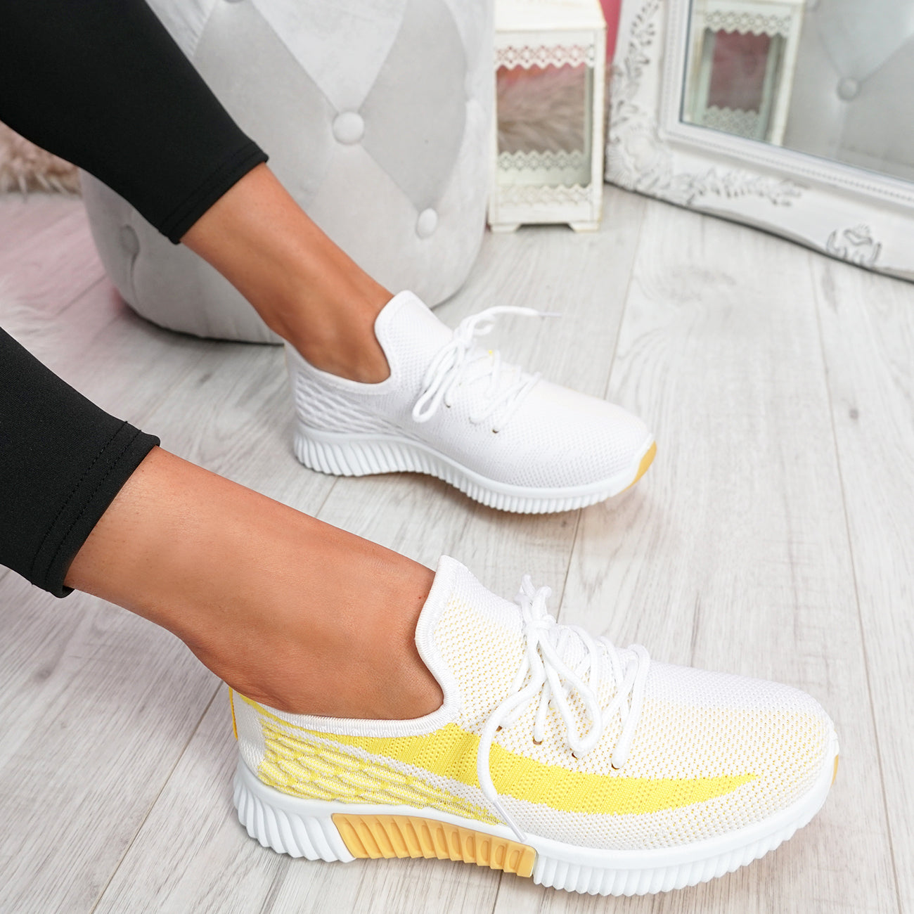 CLOUD STEPS™ MESH STYLISH ORTHOPEDIC SNEAKERS