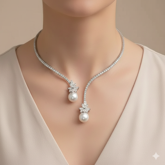 MOONLIT GRACE NECKLACE