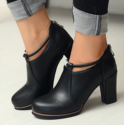 PENELOPE™ WOMEN'S RETRO ROUND TOE LEATHER HEELS