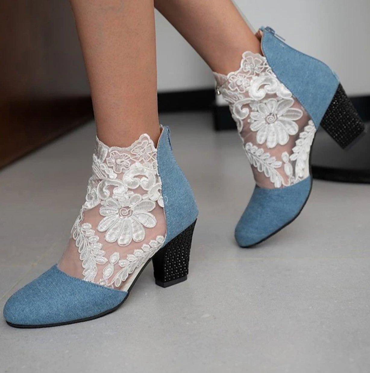 OPHELIAS™ WOMEN'S LACE EMBROIDERED ANKLE BOOTS