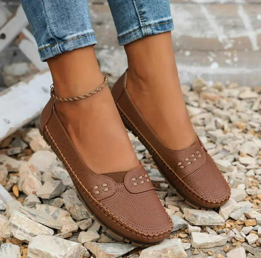 LORA™ VINTAGE COMFY SLIP-ON LOAFERS