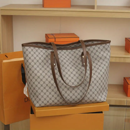 STELLA™ VINTAGE TOTE BAG