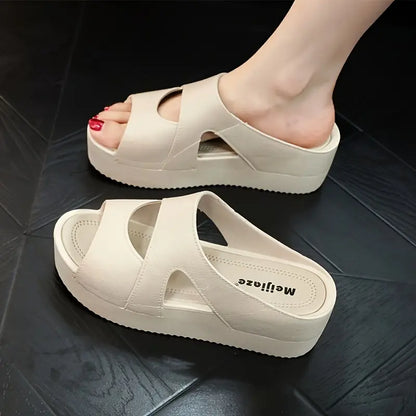 LEVIÉ™ WOMEN'S SLIP-ON WEDGE SANDALS