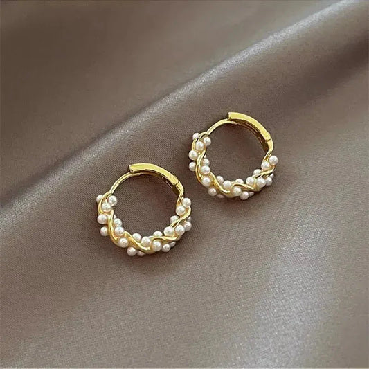 TIKA™ ROUND PEARL EARRINGS