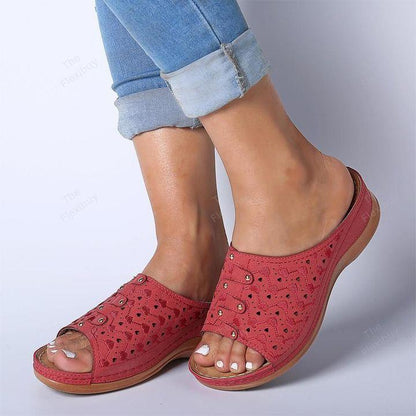 LOW-HEELED BUNION CORRECTOR ORTHOPEDIC SANDALS